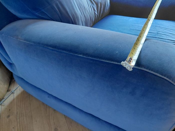 Lovely (FREE!) Blue armchair