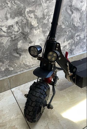 Laotie Es18 E scooter