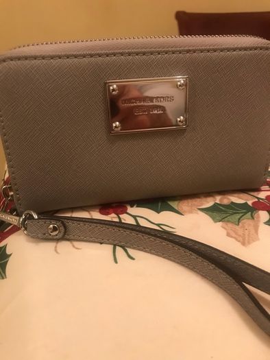 Michael Kors Wrist  Wallet