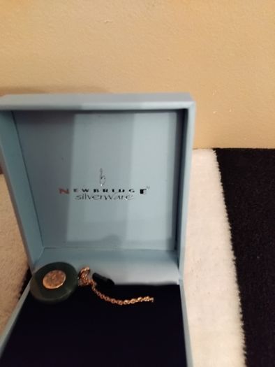 valentines gift newbridge gold and green chain