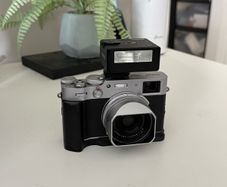 Fujifilm X100V