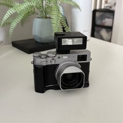 Fujifilm X100V