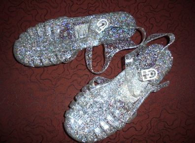 Girls sandals