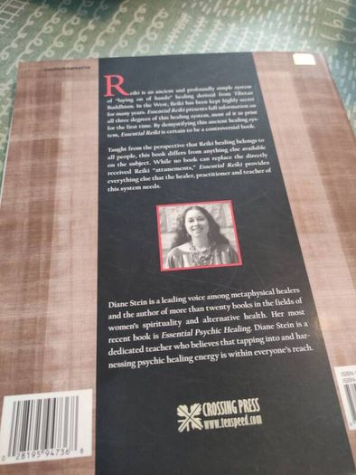 ESSENTIAL REIKI A Complete Guide to an Ancient Healing Art