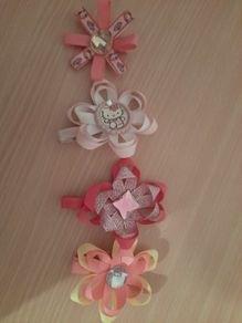 Girl's hair clips x4