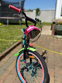 Girls Bike (20inch - 7yrs +)