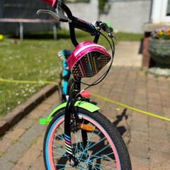 Girls Bike (20inch - 7yrs +)