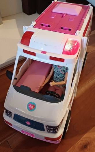Barbie Mobile clinic