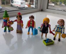 Playmobil figurines