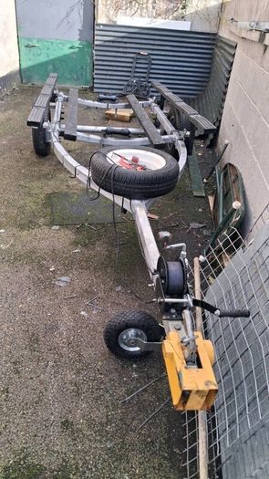Inflatable boat