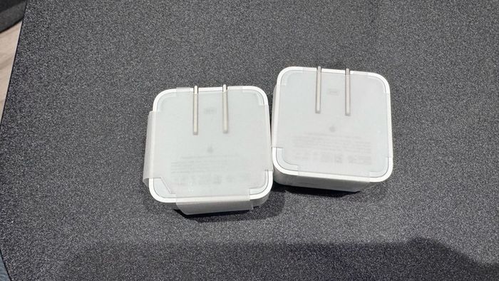 Apple 35W Dual USB-C US plug