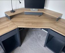 Gaming desk