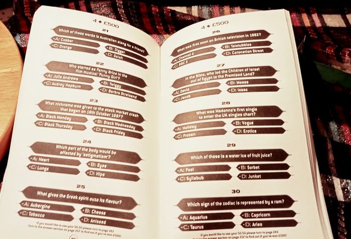 1999. Who Wants To Be A Millionaire. The Quiz Book.