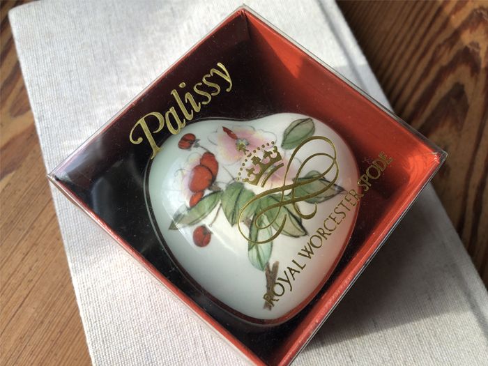 Vintage Trinket Box - Royal Worcester Palissy Heart Shaped Box