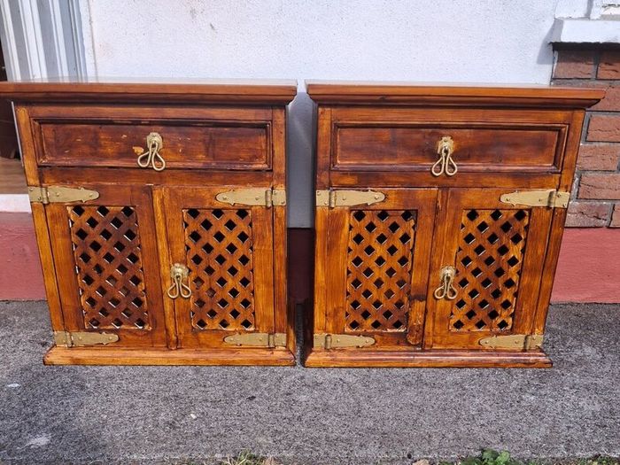 Bedside Lockers 40