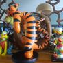 large disney tigger statue Image 6