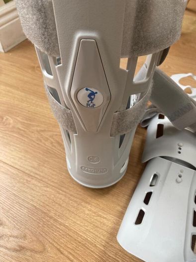Ankle leg brace stabilizer as NEW professional FGP CVO-750 ECO SMART walker Ambidextrous M size (40 - 44)