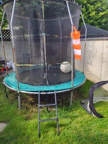 Trampoline