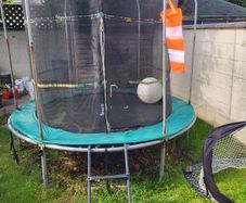 Trampoline