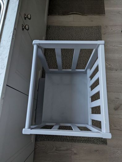 Kitchen Helper / Toddler Tower