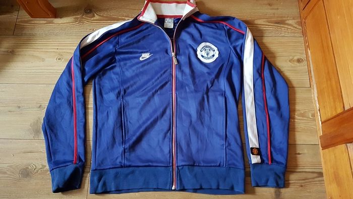 Vintage Retro Nike Zipper Jumper Manchester United football soccer Size M