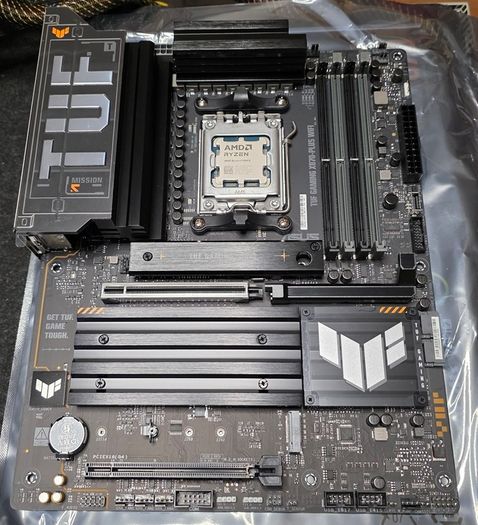 Asus X870 + Ryzen 9 + 96gb Ddr5