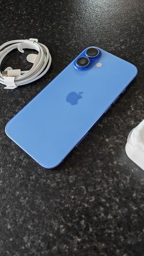 iPhone 16