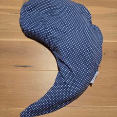 Theraline Yinnie nursing pillow