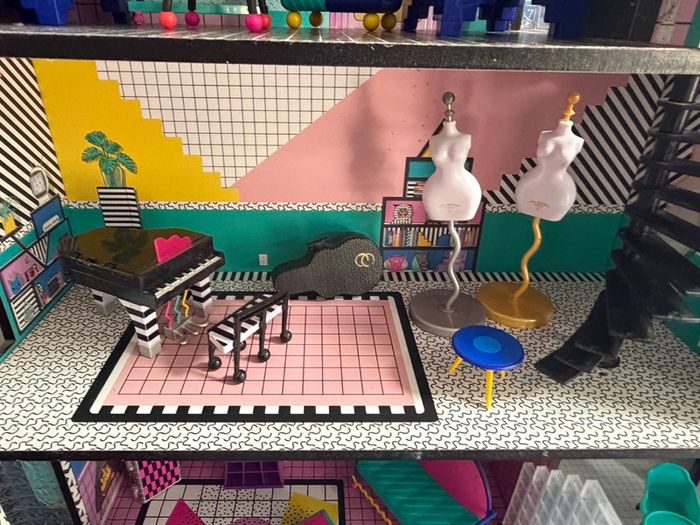 LOL dollhouse