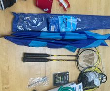 Box delta kite, badminton set, dog collar medium size x2 etc