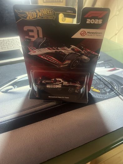 Hot wheels Formula F1 2025 Haas F1 team