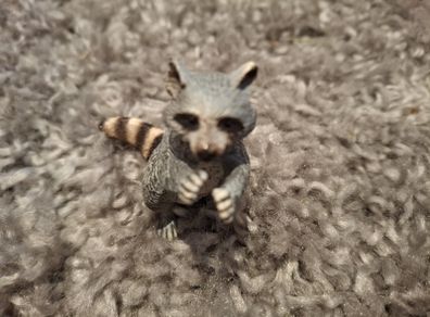 Schleich Racoon retired