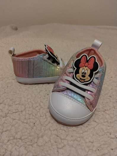 Disney Minnie Mouse Pram Shoes, new