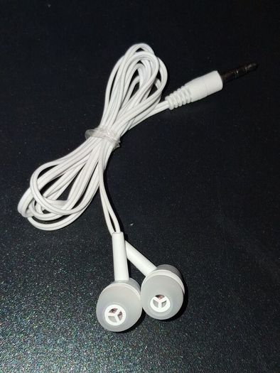 Buy 2 Get 1 Free!! - Only 1 Each!! - Brand New Wired Earphones