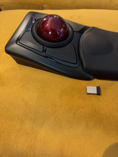 Kensington Expert-Wireless Ergonomic TrackBall Mouse