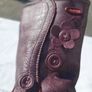 Gorgeous Full Leather Girls Boots Size UK 10 Image 2