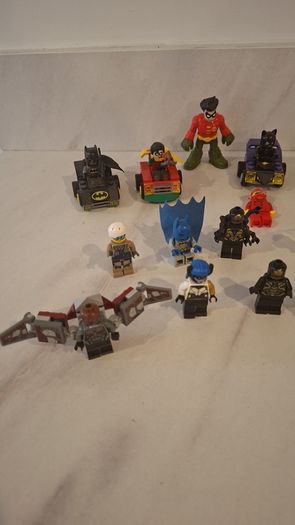 Lego Mini Figures x25
