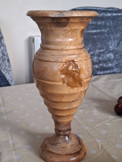 Wooden holder/vase