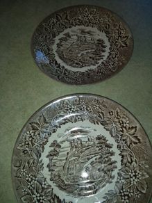 Set 3  of hanging saucer Castles English Iron Stone