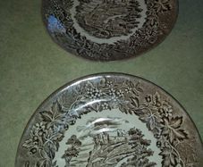 Set 3  of hanging saucer Castles English Iron Stone