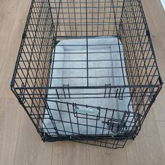 Medium dog crate
