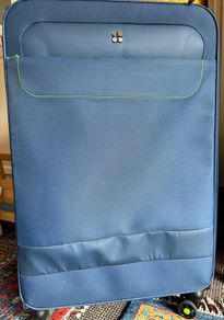 Very light weight luggage suitcase large