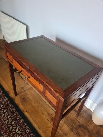 Tidy attractive hall table / small office desk