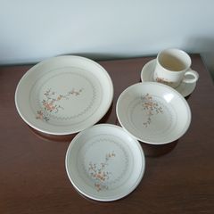 Biltons Vintage Dinner Service