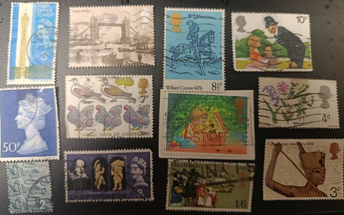 1950s 1990s Great Britain QEII History & Art