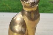 Vintage brass figurine of a sitting cat