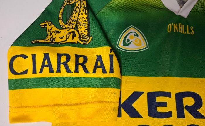 Vintage Kerry GAA (Autographed) O'Neills Gaelic Football Jersey (Youths 10-11 Years) FREE POST