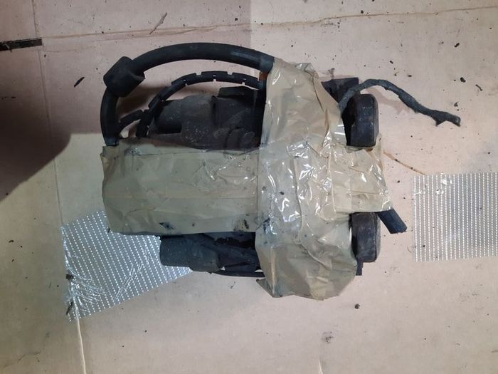 Front brake calipers BMW e39 530d