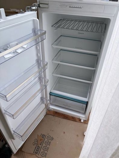 NEFF Refrigerator