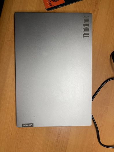 Lenovo Thinkbook 15 - i5 pro 10 generation 8/256 win 11 pro